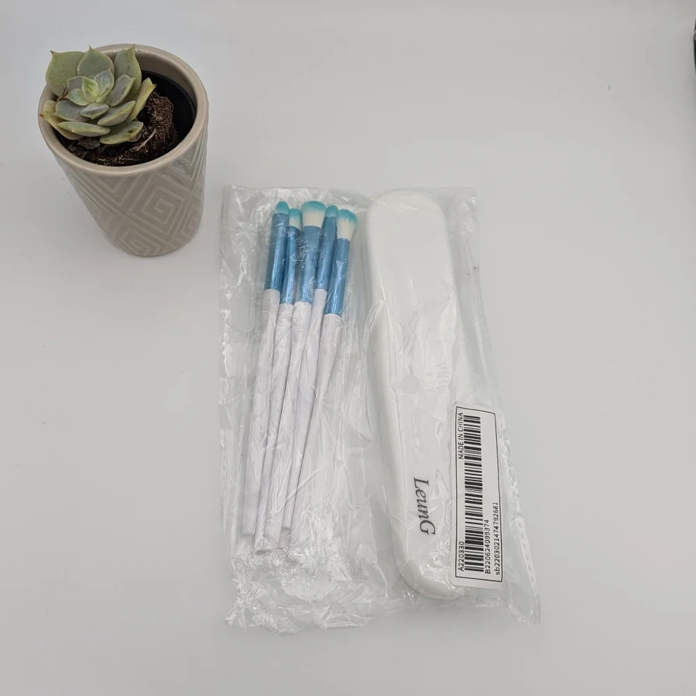 SheIn Set of Makeup Brushes Blue White Travel NWT